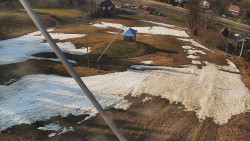 Spodní část sjezdovky skiareálu Karolinka