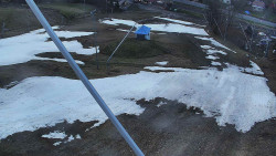 Spodní část sjezdovky skiareálu Karolinka