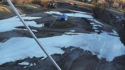 Spodní část sjezdovky skiareálu Karolinka