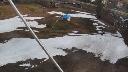 Spodní část sjezdovky skiareálu Karolinka