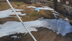 Spodní část sjezdovky skiareálu Karolinka