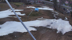 Spodní část sjezdovky skiareálu Karolinka