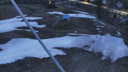 Spodní část sjezdovky skiareálu Karolinka