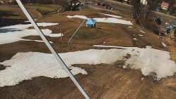 Spodní část sjezdovky skiareálu Karolinka