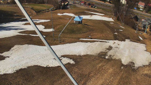 Skiareál Karolinka - Spodní část sjezdovky skiareálu Karolinka - 5.4.2026 v 14:02 Skiareál Karolinka - Spodní část sjezdovky skiareálu Karolinka - 5.4.2026 v 14:02