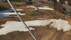 Spodní část sjezdovky skiareálu Karolinka