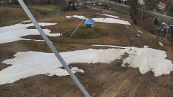 Spodní část sjezdovky skiareálu Karolinka