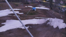 Spodní část sjezdovky skiareálu Karolinka