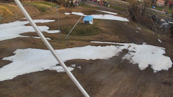 Spodní část sjezdovky skiareálu Karolinka