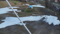 Spodní část sjezdovky skiareálu Karolinka