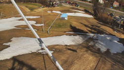 Spodní část sjezdovky skiareálu Karolinka