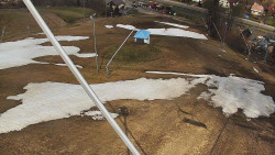 Spodní část sjezdovky skiareálu Karolinka