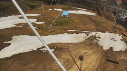 Spodní část sjezdovky skiareálu Karolinka