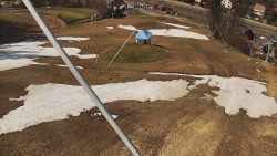 Spodní část sjezdovky skiareálu Karolinka