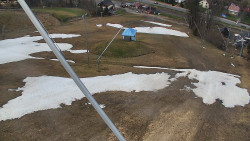 Spodní část sjezdovky skiareálu Karolinka