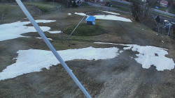 Spodní část sjezdovky skiareálu Karolinka