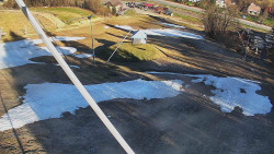 Spodní část sjezdovky skiareálu Karolinka