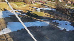 Spodní část sjezdovky skiareálu Karolinka