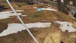 Spodní část sjezdovky skiareálu Karolinka