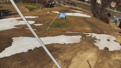 Spodní část sjezdovky skiareálu Karolinka