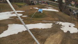 Spodní část sjezdovky skiareálu Karolinka