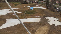 Spodní část sjezdovky skiareálu Karolinka