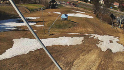 Spodní část sjezdovky skiareálu Karolinka