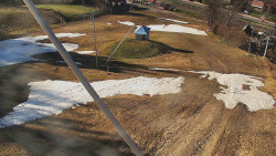 Spodní část sjezdovky skiareálu Karolinka