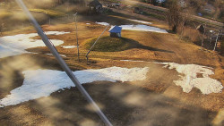 Spodní část sjezdovky skiareálu Karolinka