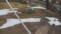 Spodní část sjezdovky skiareálu Karolinka