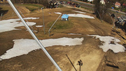 Spodní část sjezdovky skiareálu Karolinka