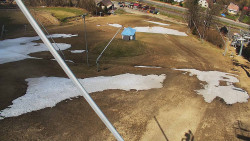 Spodní část sjezdovky skiareálu Karolinka