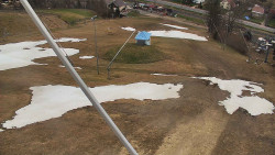 Spodní část sjezdovky skiareálu Karolinka