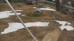 Spodní část sjezdovky skiareálu Karolinka