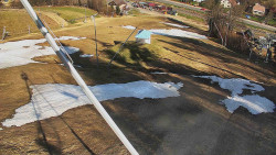 Spodní část sjezdovky skiareálu Karolinka