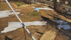 Spodní část sjezdovky skiareálu Karolinka