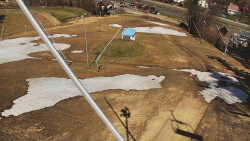 Spodní část sjezdovky skiareálu Karolinka