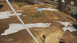 Spodní část sjezdovky skiareálu Karolinka