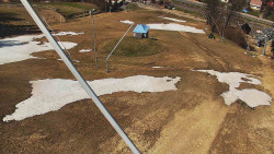 Spodní část sjezdovky skiareálu Karolinka