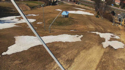 Spodní část sjezdovky skiareálu Karolinka