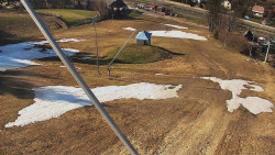 Spodní část sjezdovky skiareálu Karolinka