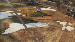 Spodní část sjezdovky skiareálu Karolinka