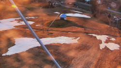 Spodní část sjezdovky skiareálu Karolinka