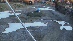 Spodní část sjezdovky skiareálu Karolinka