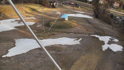 Spodní část sjezdovky skiareálu Karolinka