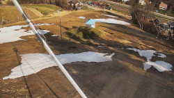 Spodní část sjezdovky skiareálu Karolinka