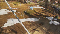 Spodní část sjezdovky skiareálu Karolinka