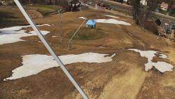 Spodní část sjezdovky skiareálu Karolinka