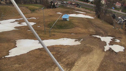 Spodní část sjezdovky skiareálu Karolinka