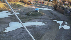 Spodní část sjezdovky skiareálu Karolinka